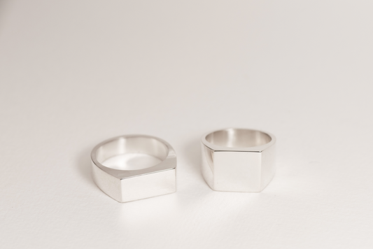 Grande Square Signet