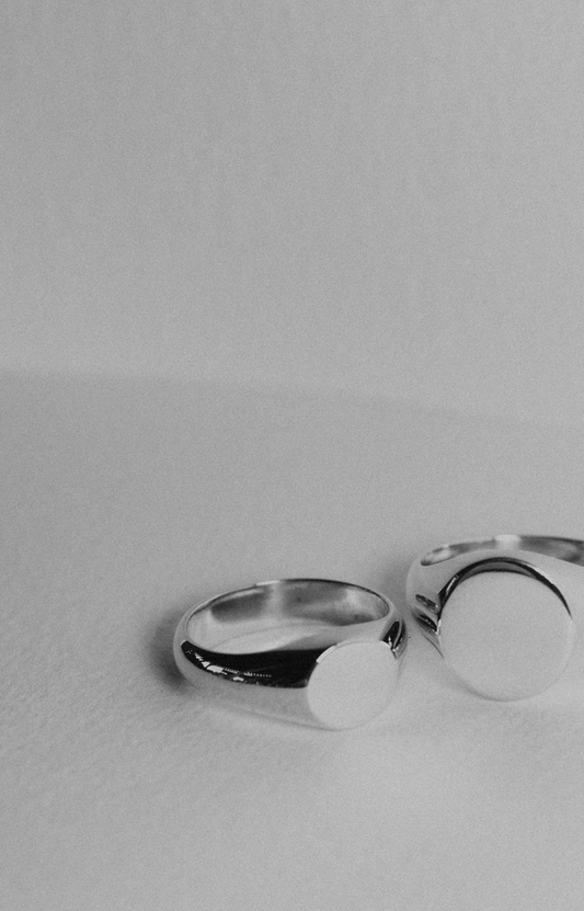 Milieu Circle Signet