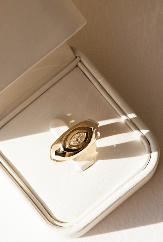 Soleil Signet Ring