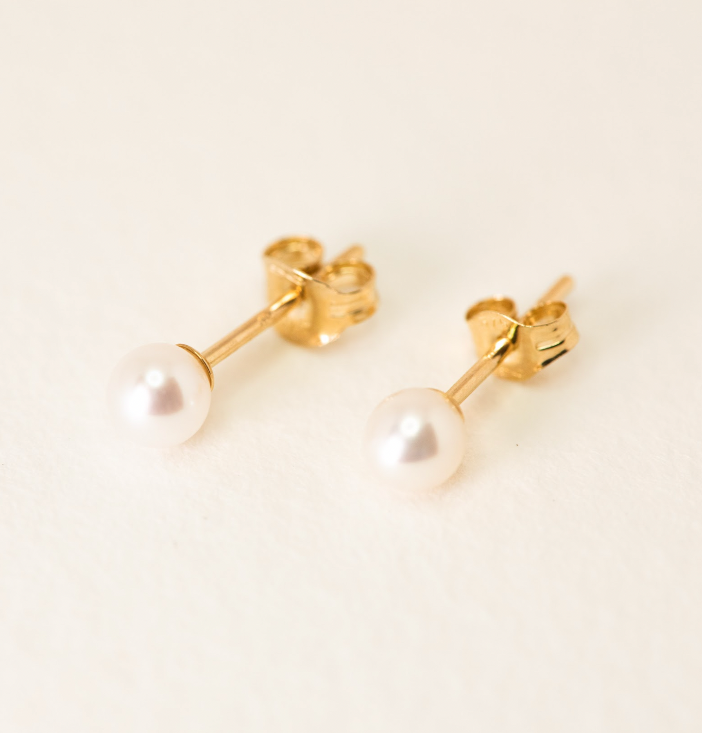 Classic Round Pearl Studs