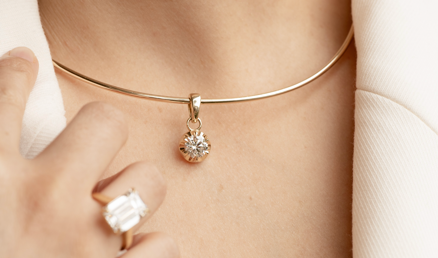 Côte d'Or Round Lab Diamond Pendant