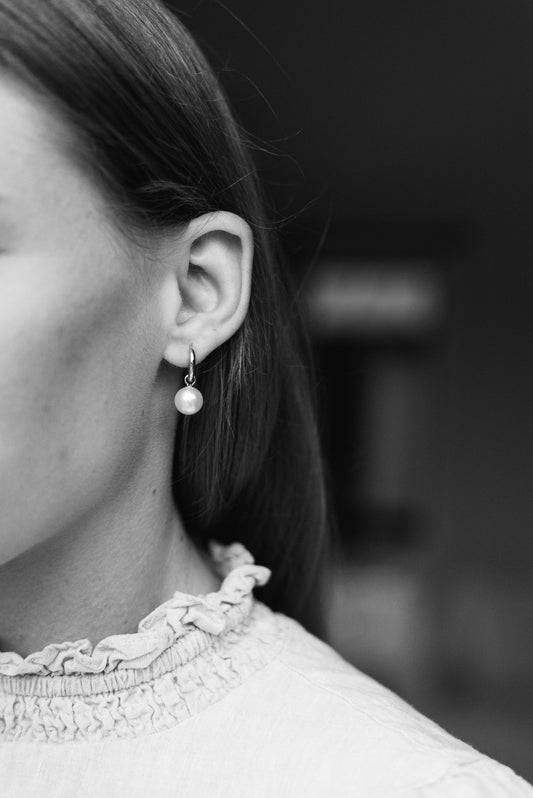 Round Profile Huggie Hoop