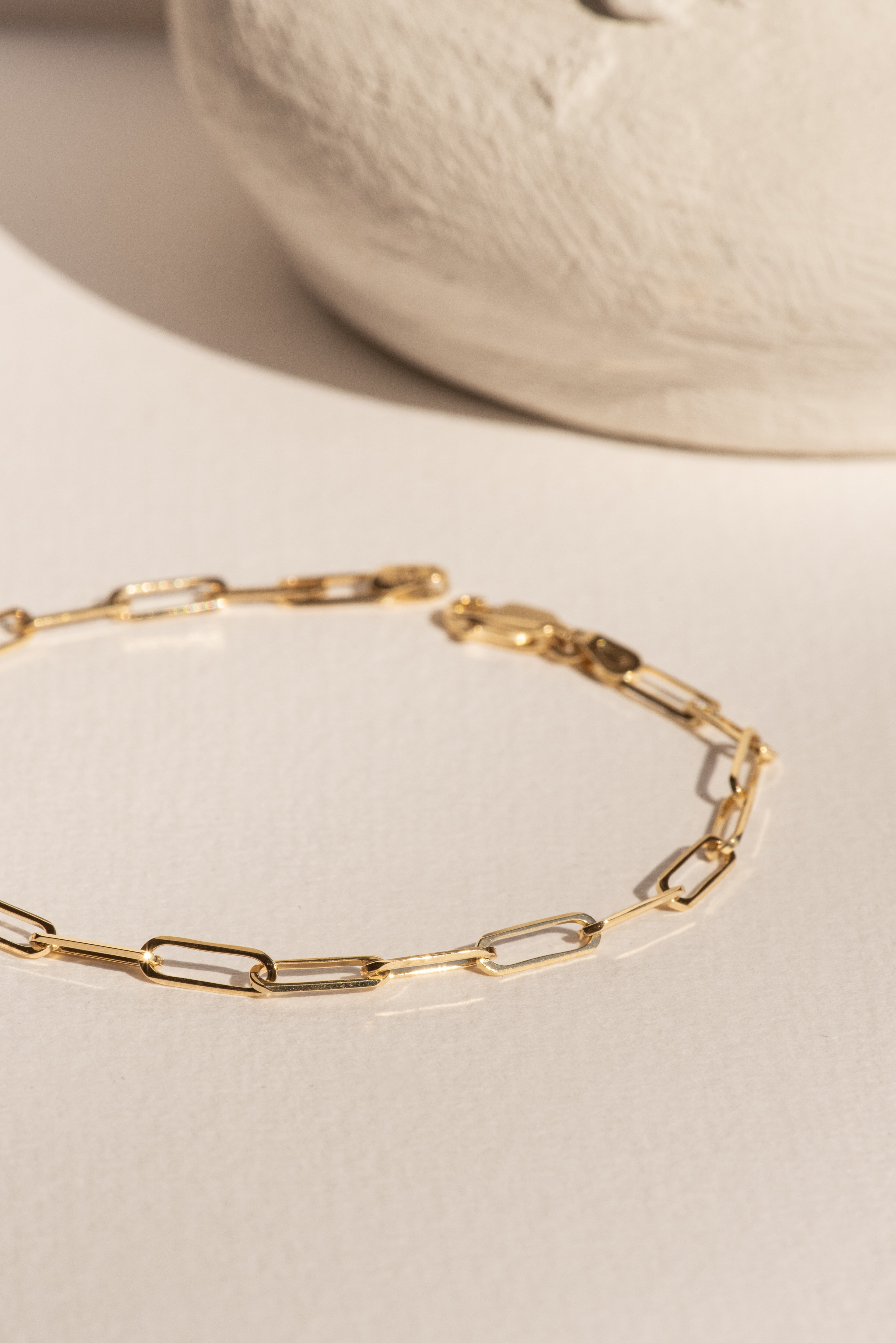 Milieu Barre Link Knife Edge Bracelet