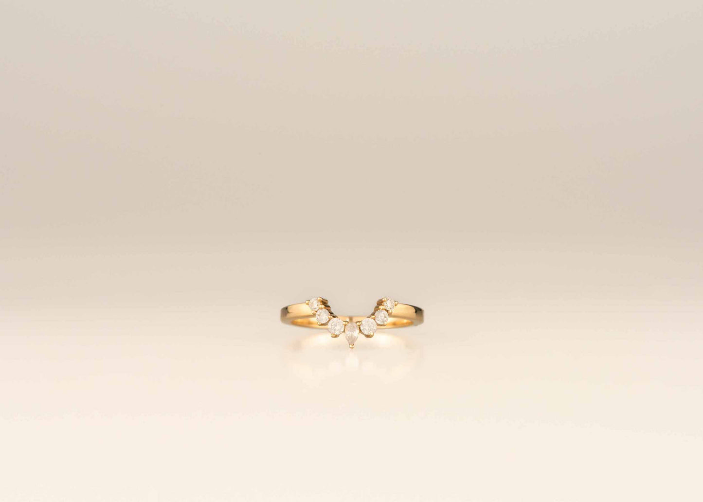 Curved Tiara Wedder