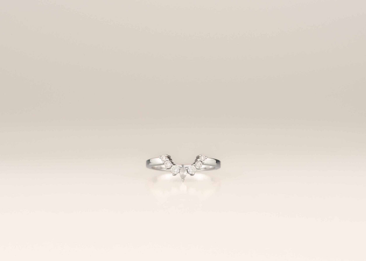 Curved Tiara Wedder
