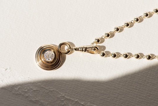 Niveaux Round Diamond Pendant - Swivel Clasp