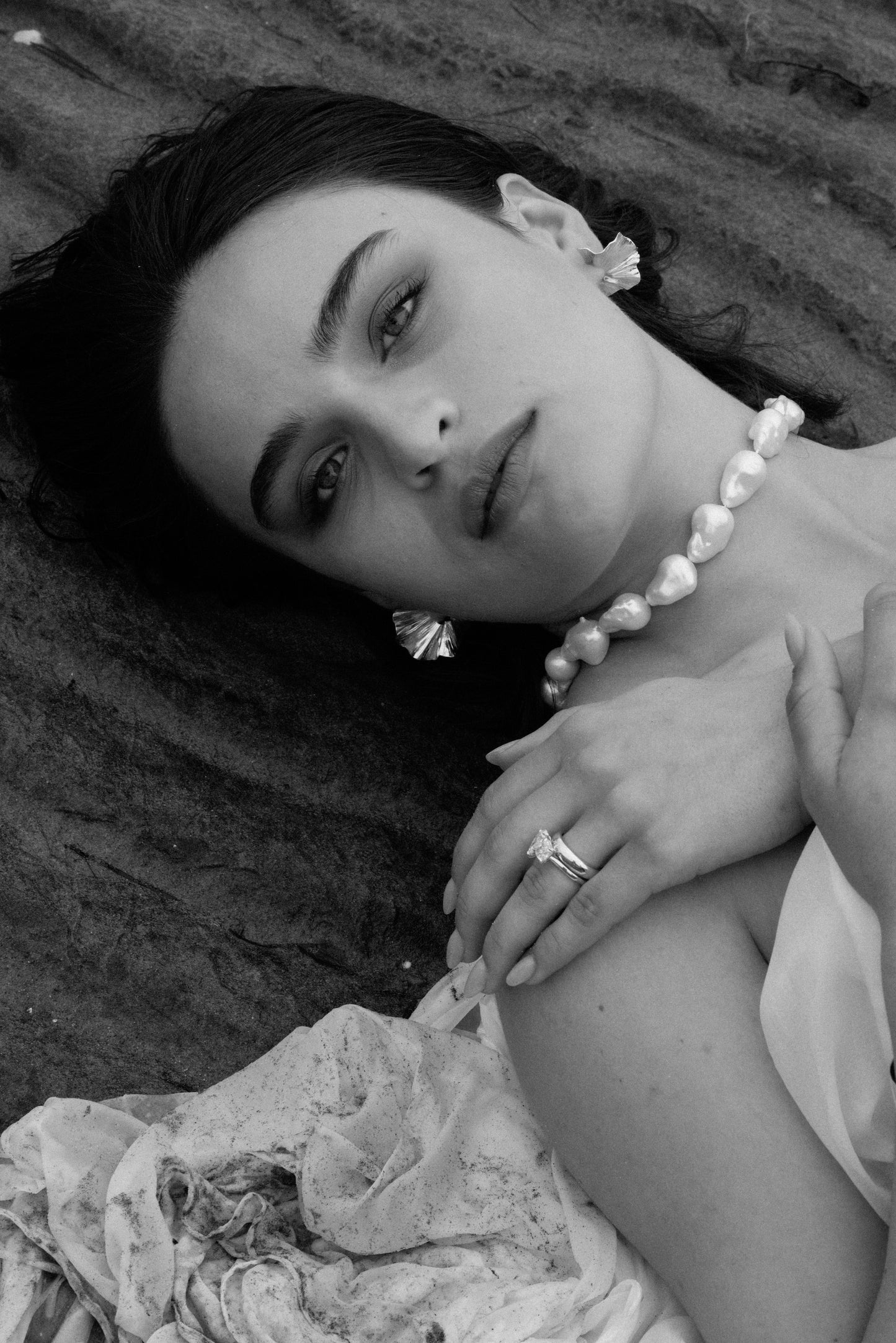 Lumière Milieu Cuff Earrings