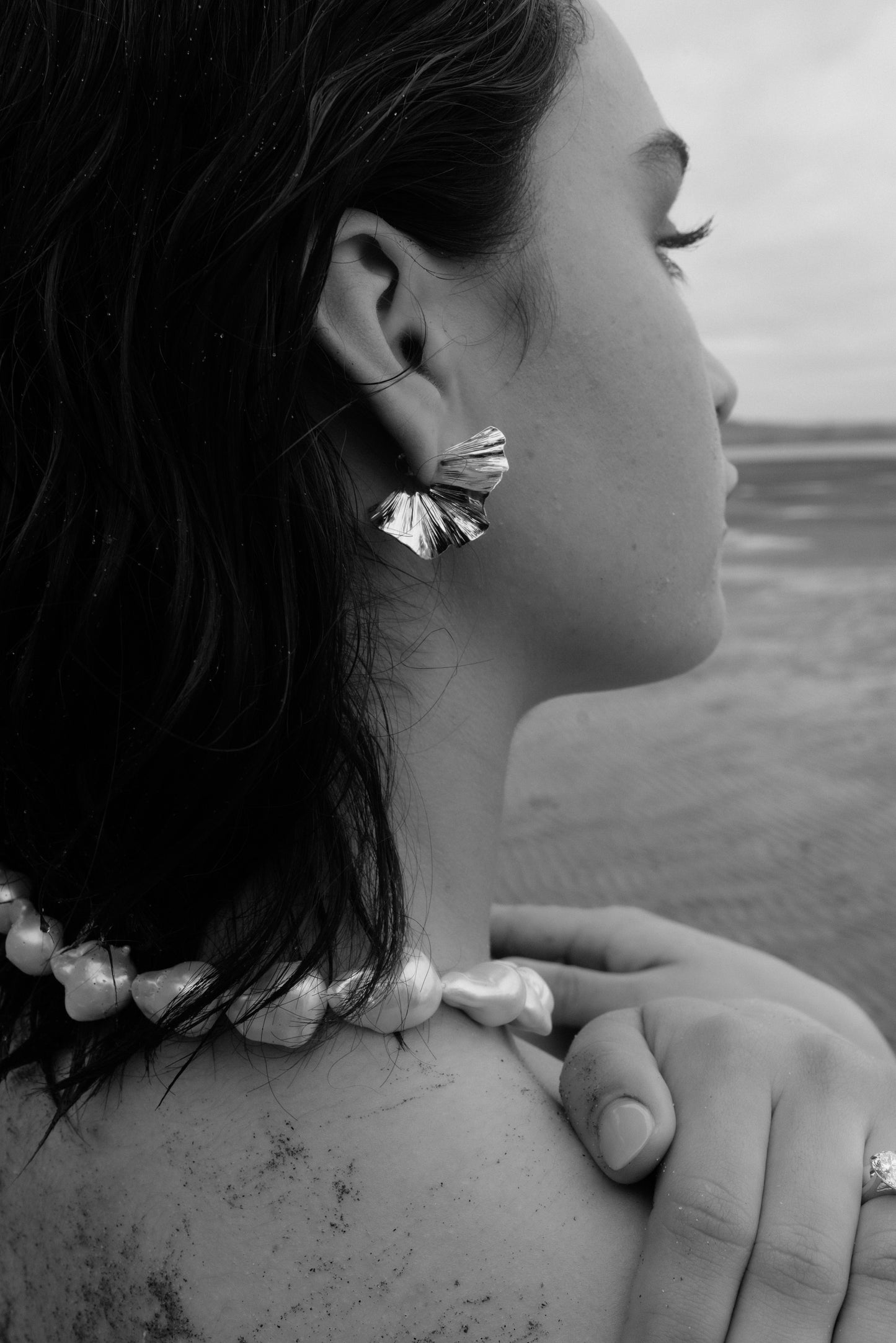 Lumière Milieu Cuff Earrings