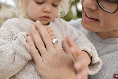 Grande Circle Signet