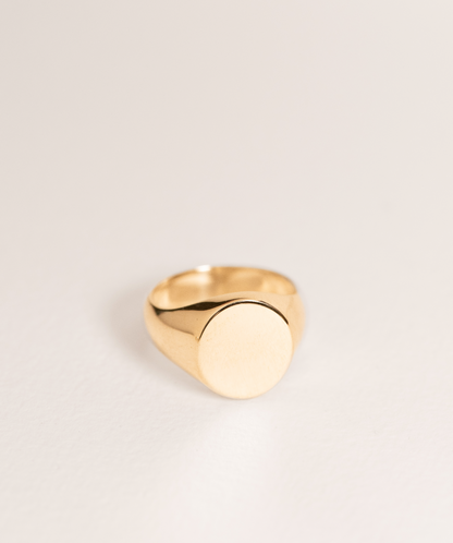 Grande Oval Signet