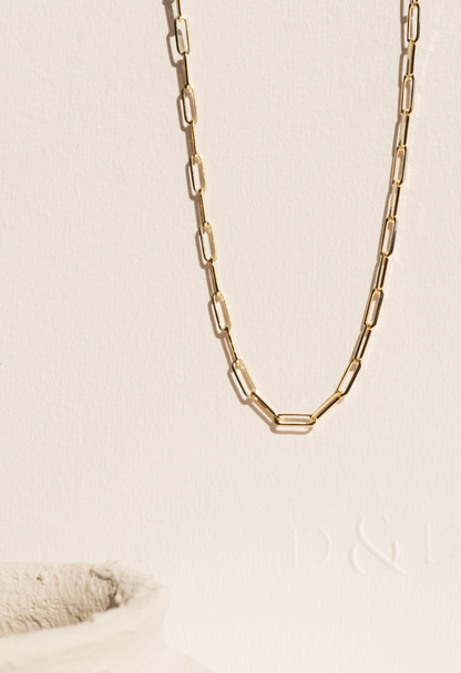 Barre Link Knife Edge Chain Necklace