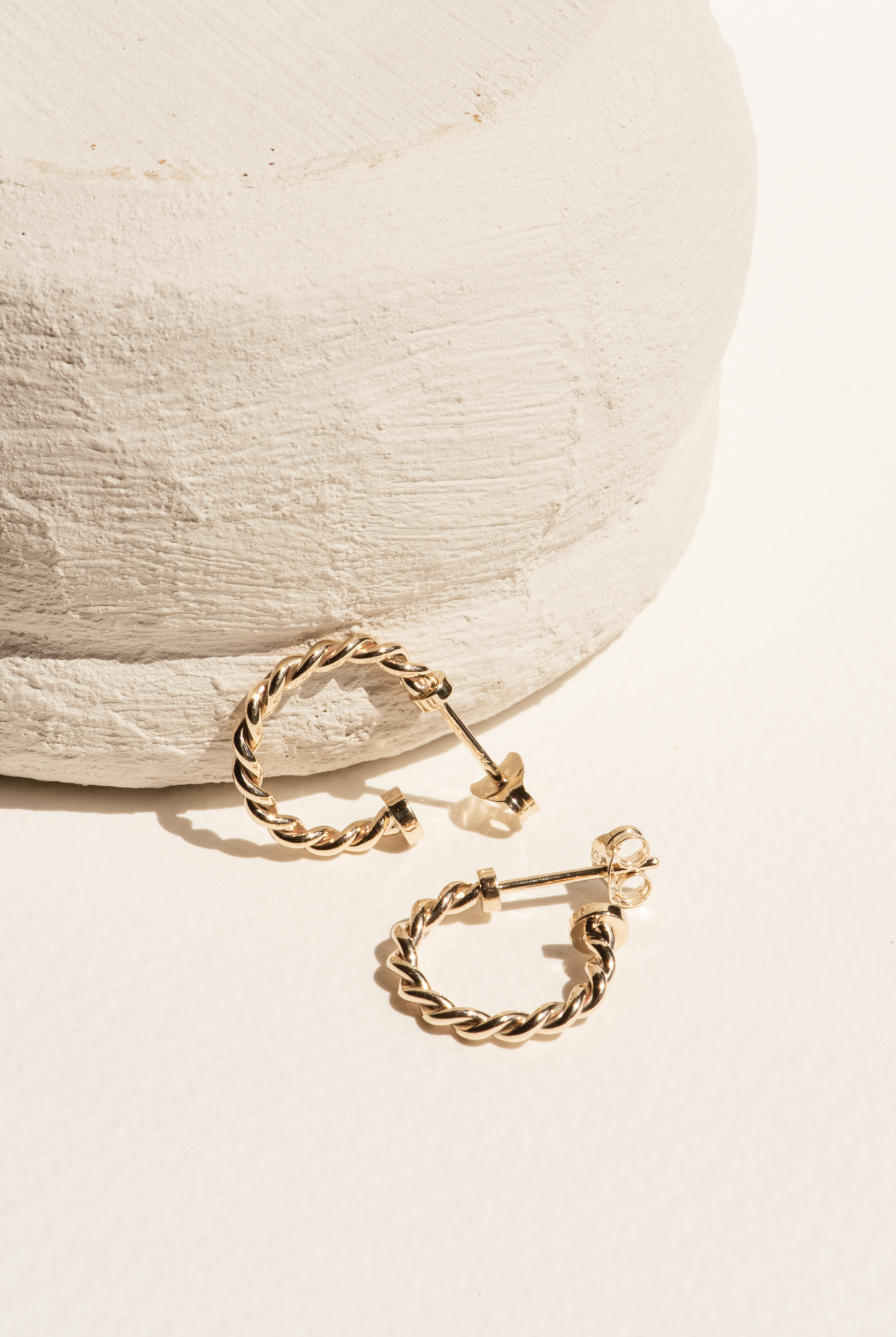 Corde Hoop Petite Earrings