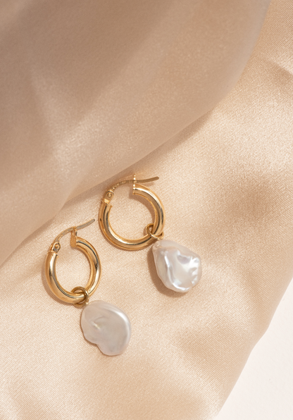 Ronde Hoop with Keshi Pearl Charm Earrings