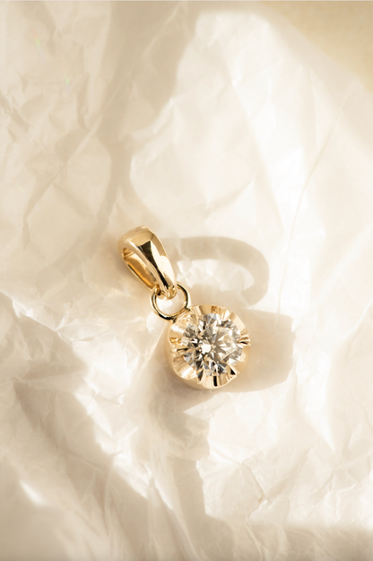 Côte d'Or Round Lab Diamond Pendant