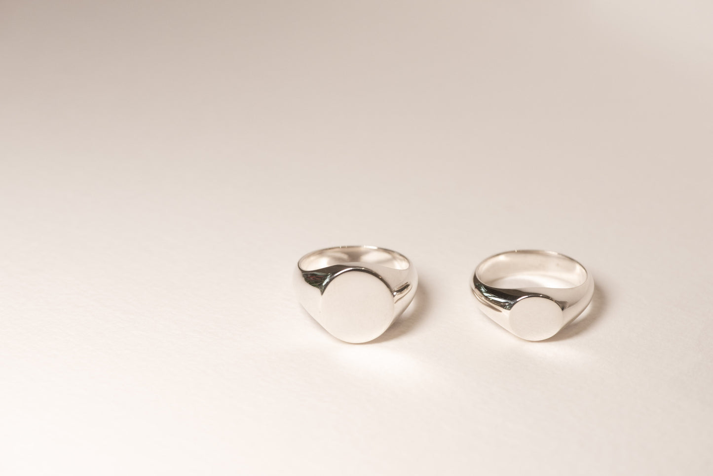Milieu Circle Signet