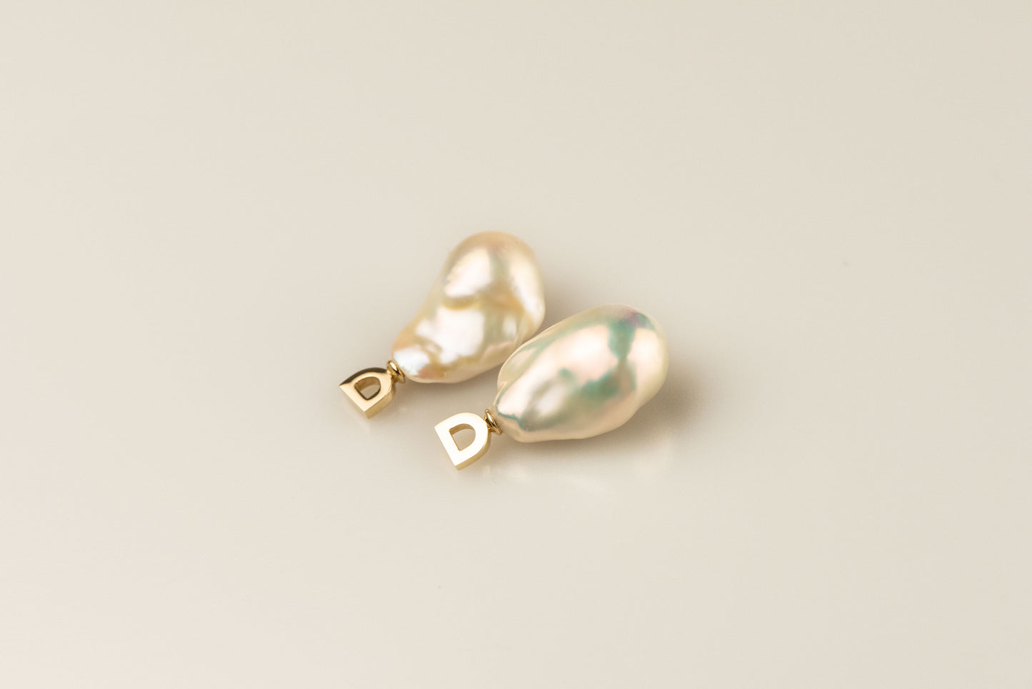 Pearl Charm - Grande By Dean & Dust