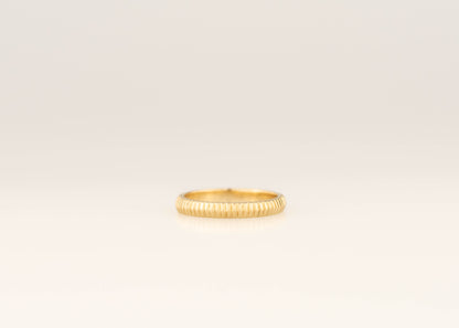 Fluted Knife Edge Narrow Band By Dean & Dust