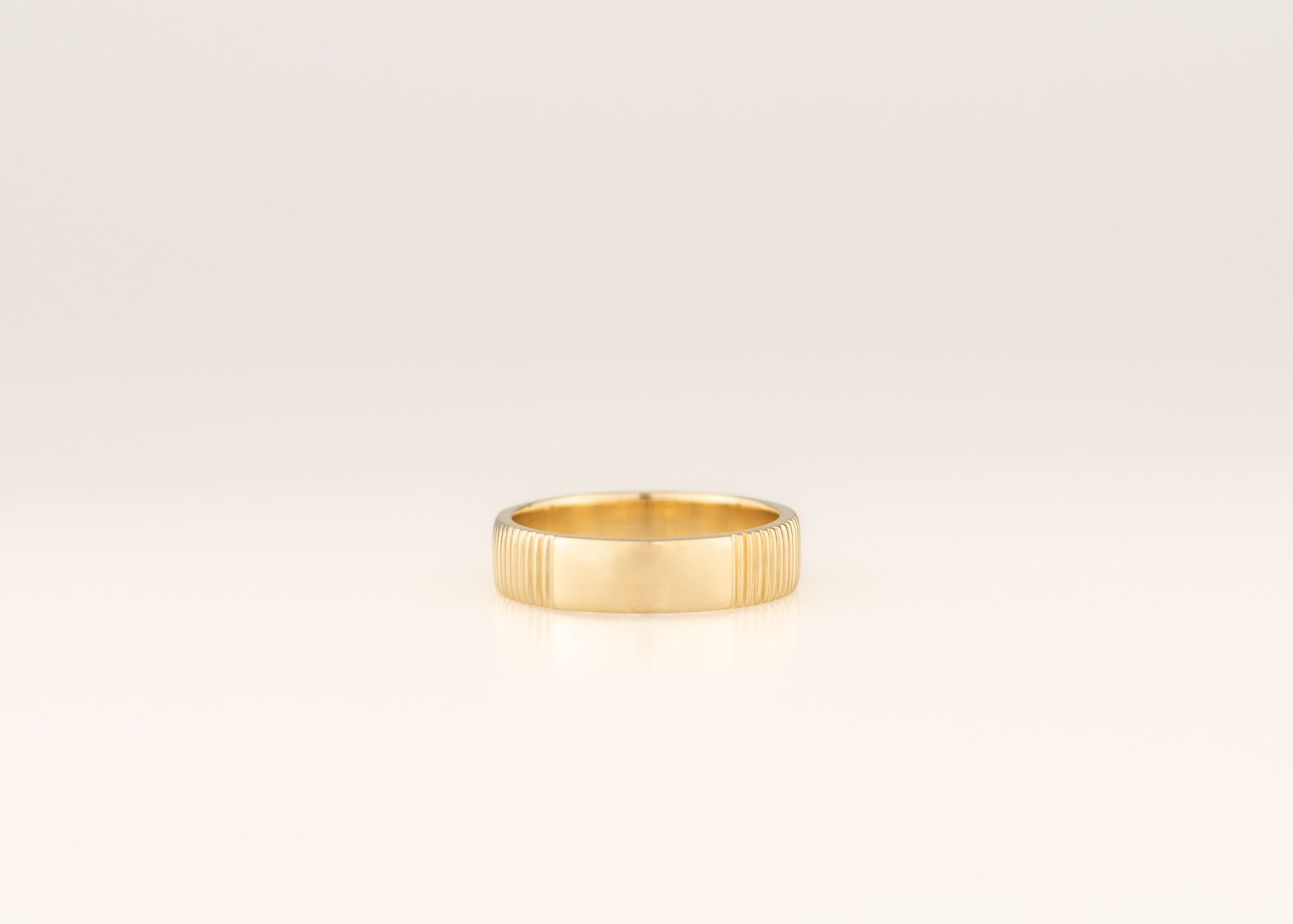 Fluted Wide Band