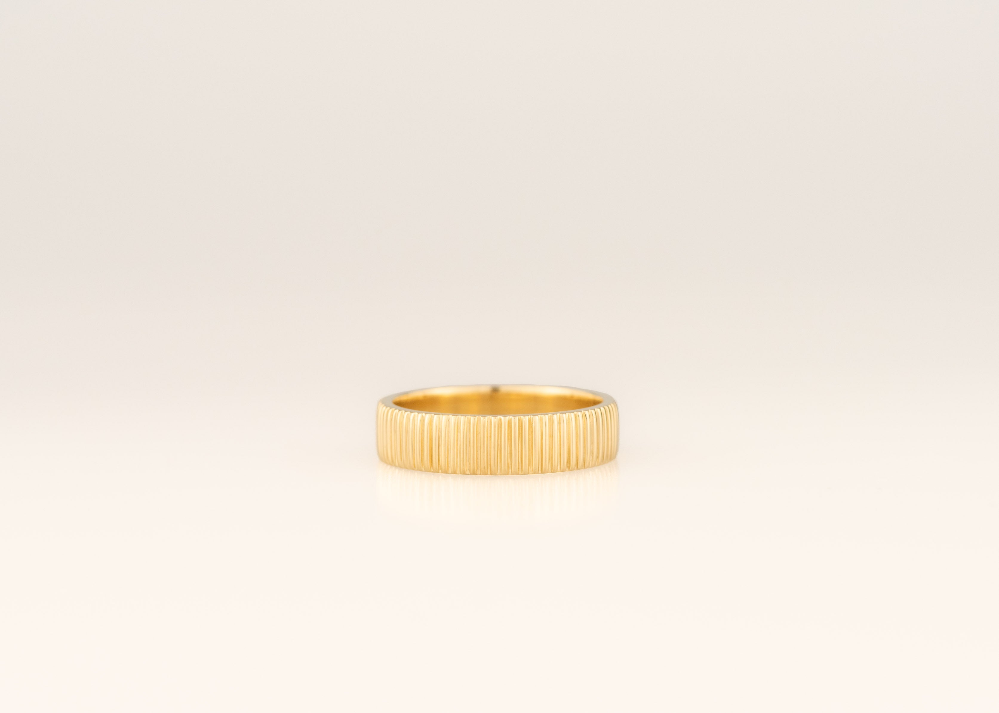 Fluted Wide Band