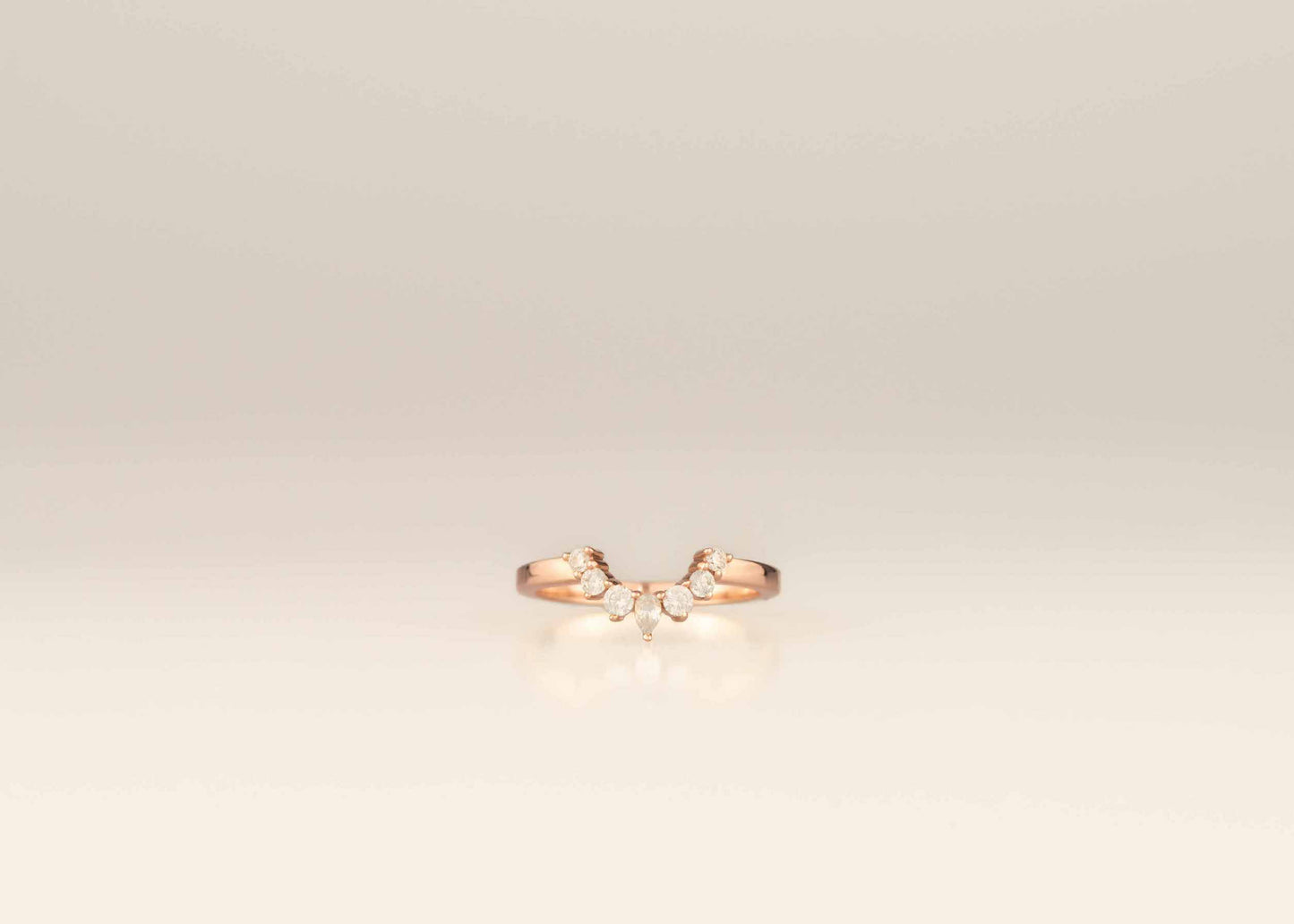 Curved Tiara Wedder