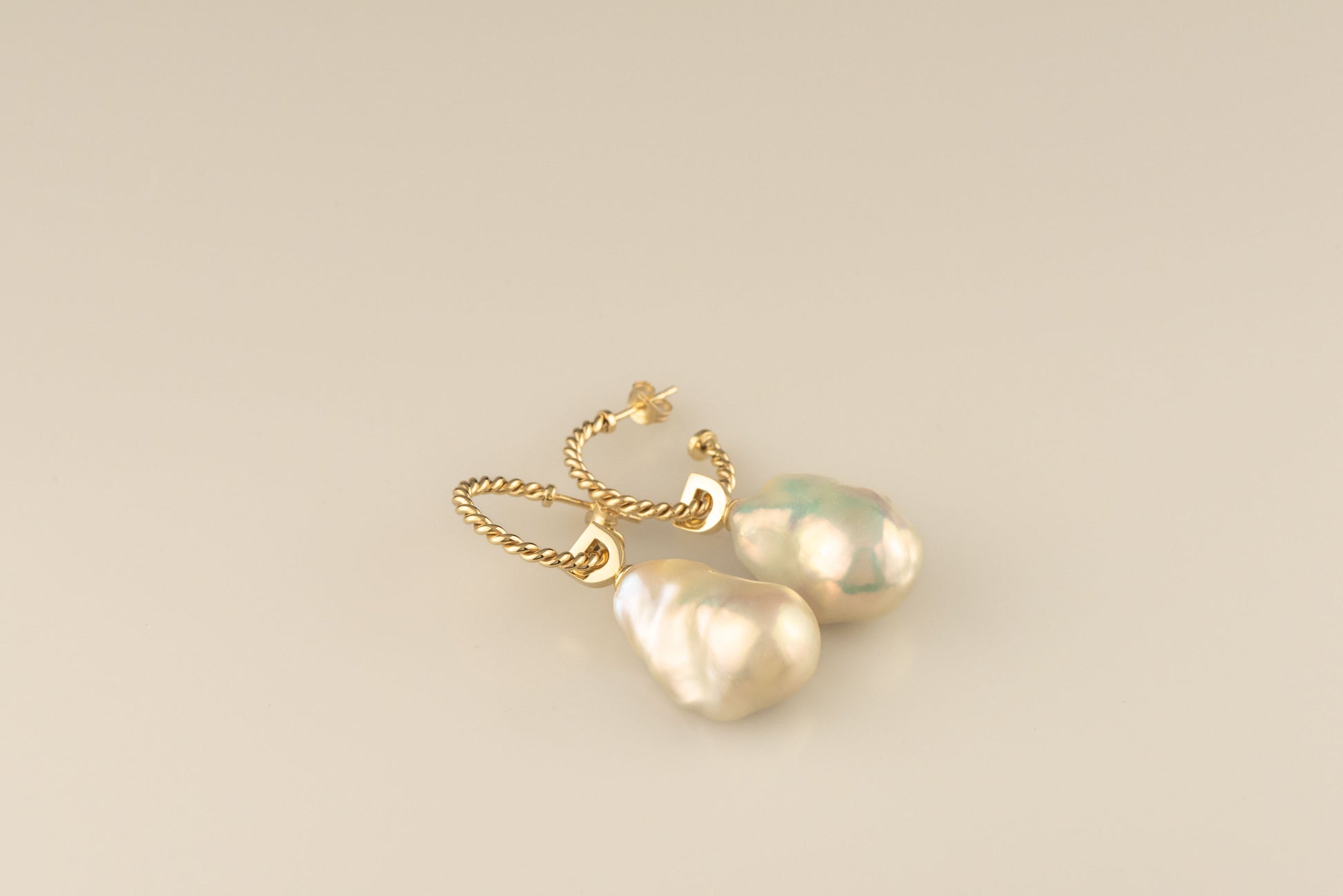 Corde Hoop Earrings