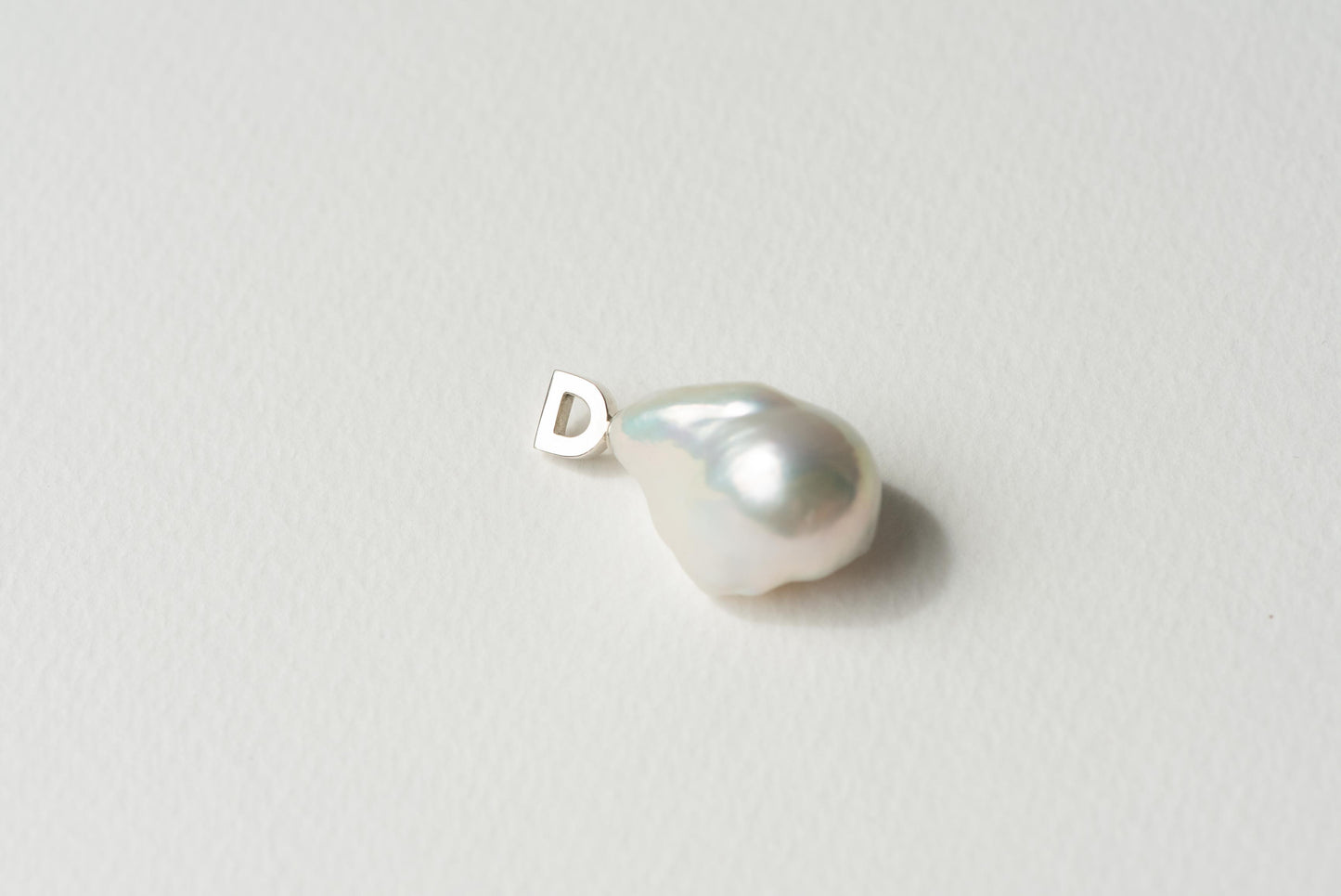 Pearl Charm - Grande By Dean & Dust